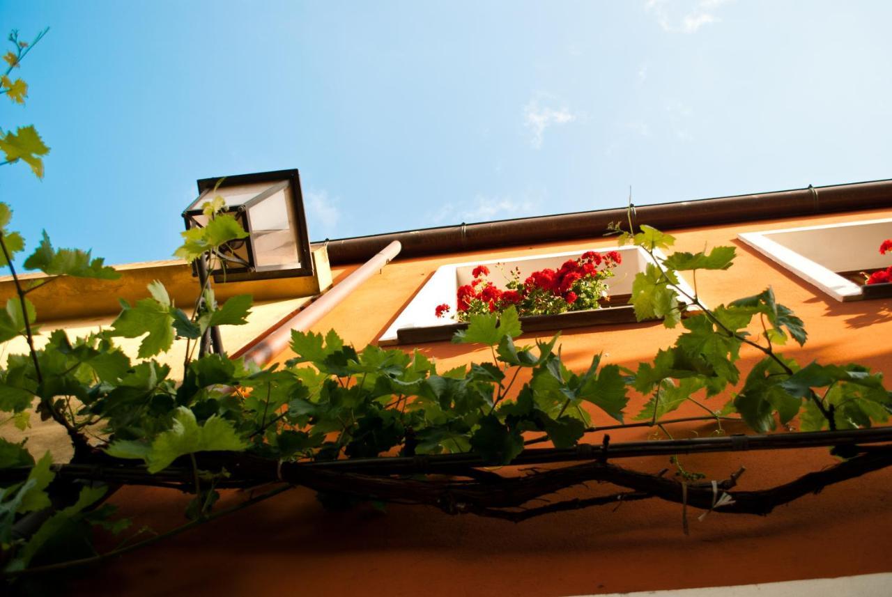 I Gerani Rossi Hotel Paulilatino Buitenkant foto